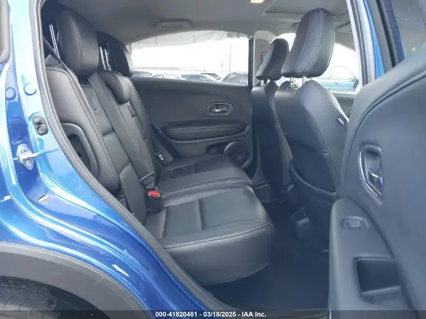 3CZRU6H7XKM701638 2019 HONDA HR-V - Image 8