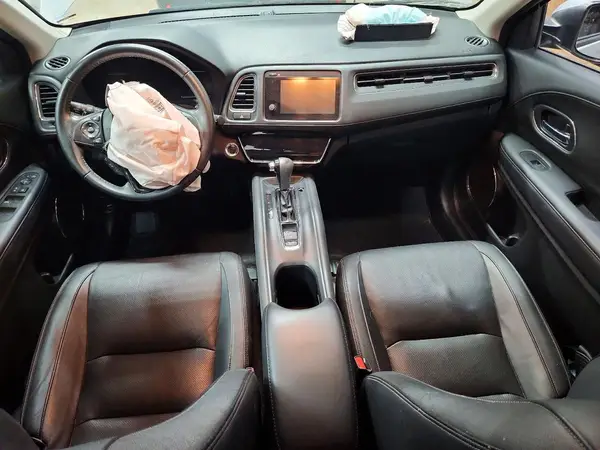 3CZRU6H7XKM715216 2019 HONDA HR-V - Image 8