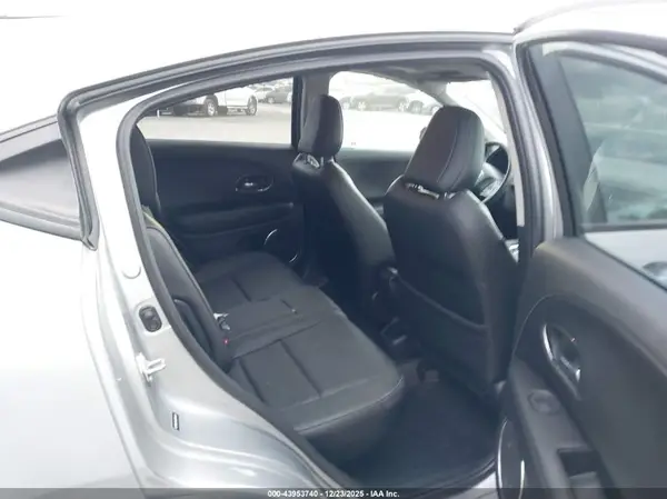 3CZRU6H7XLM704511 2020 HONDA HR-V - Image 8