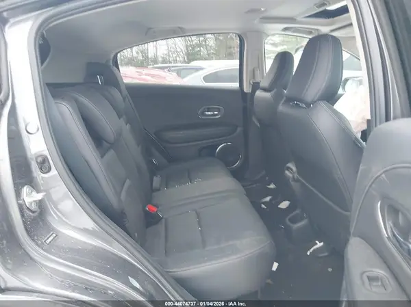 3CZRU6H90KM701388 2019 HONDA HR-V - Image 8