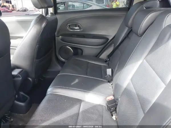 3CZRU6H91MM701256 2021 HONDA HR-V - Image 8