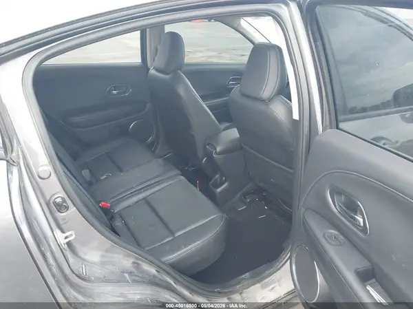 3CZRU6H92KM716104 2019 HONDA HR-V - Image 8