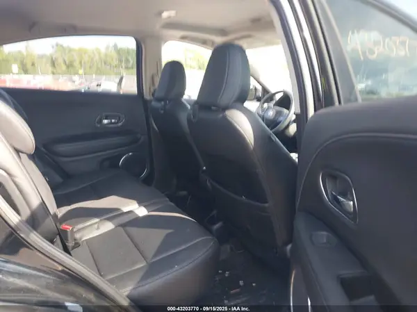 3CZRU6H92KM720315 2019 HONDA HR-V - Image 8