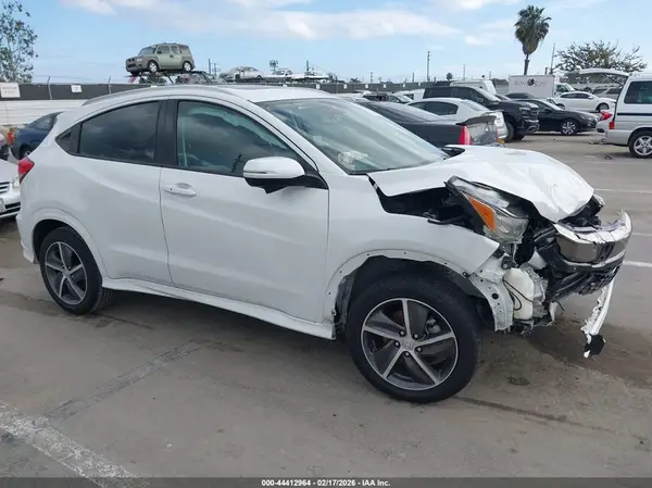 3CZRU6H92KM733467 2019 HONDA HR-V - Image 1