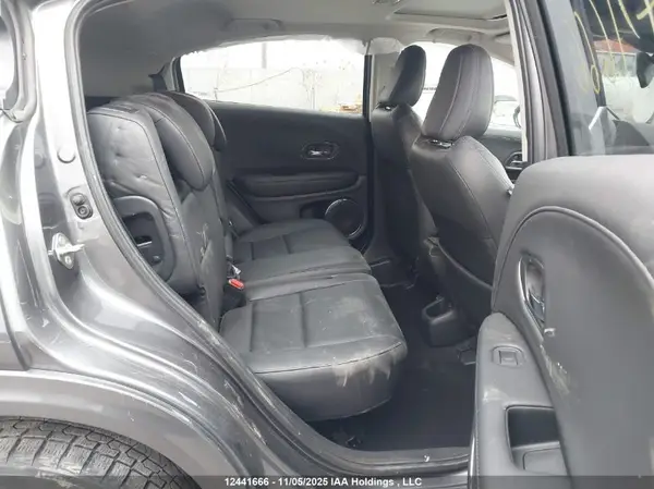 3CZRU6H93KM103490 2019 HONDA HR-V - Image 8
