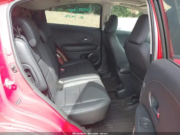 3CZRU6H93KM704902 2019 HONDA HR-V - Image 8