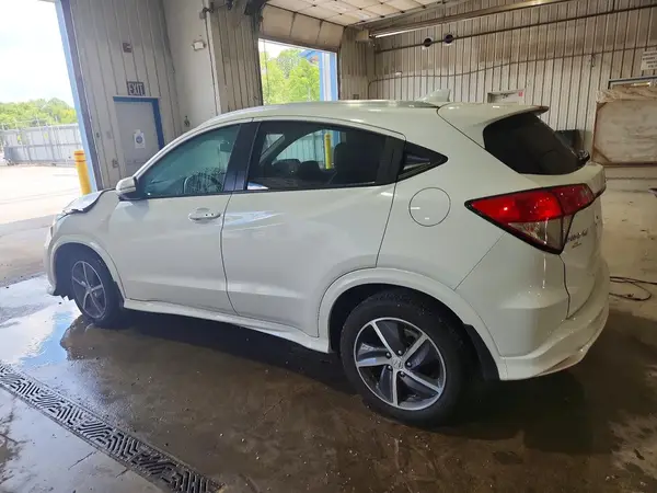 3CZRU6H96KM700472 2019 HONDA HR-V - Image 2
