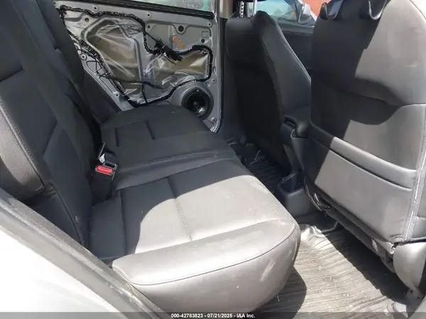 3CZRU6H96KM702304 2019 HONDA HR-V - Image 8