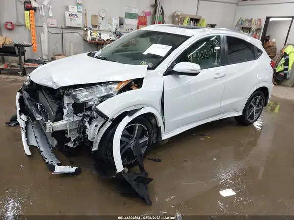 3CZRU6H96KM707793 2019 HONDA HR-V - Image 2