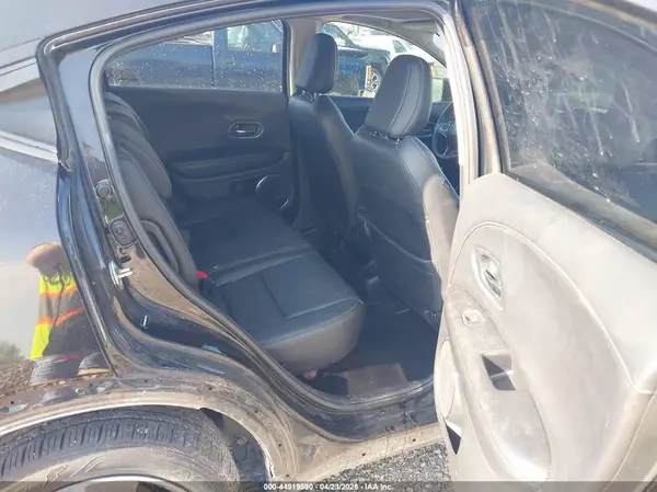 3CZRU6H96KM711505 2019 HONDA HR-V - Image 8