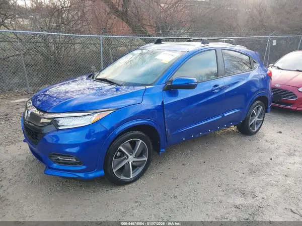 3CZRU6H97KM704384 2019 HONDA HR-V - Image 2