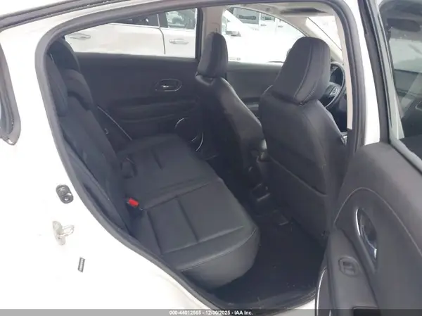 3CZRU6H97LM715743 2020 HONDA HR-V - Image 8