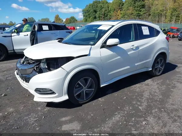 3CZRU6H99KM724944 2019 HONDA HR-V - Image 2