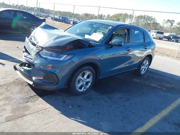 3CZRZ1835SM719627 2025 HONDA HR-V - Image 2
