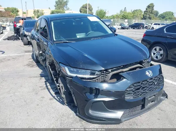 3CZRZ1H30RM717083 2024 HONDA HR-V - Image 1