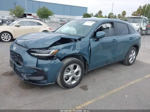 3CZRZ1H31SM740653 2025 HONDA HR-V - Image 2