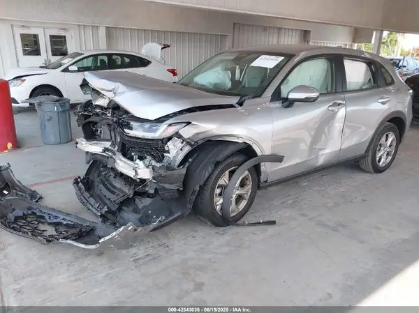 3CZRZ1H33SN731694 2025 HONDA HR-V - Image 2