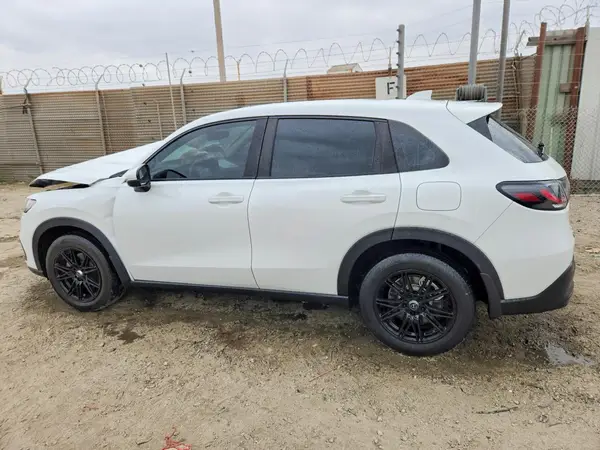 3CZRZ1H34RM702618 2024 HONDA HR-V - Image 2