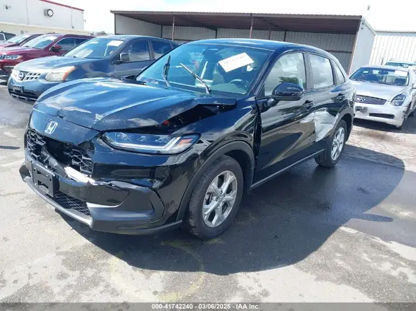 3CZRZ1H35SM717229 2025 HONDA HR-V - Image 2
