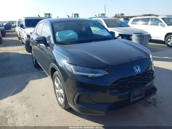 3CZRZ1H37PM738414 2023 HONDA HR-V - Image 1