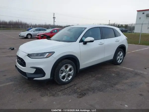 3CZRZ1H38RM100868 2024 HONDA HR-V - Image 2