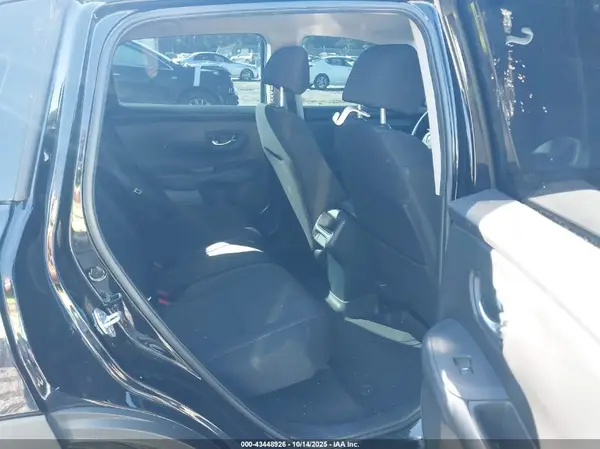 3CZRZ1H39PM708802 2023 HONDA HR-V - Image 8