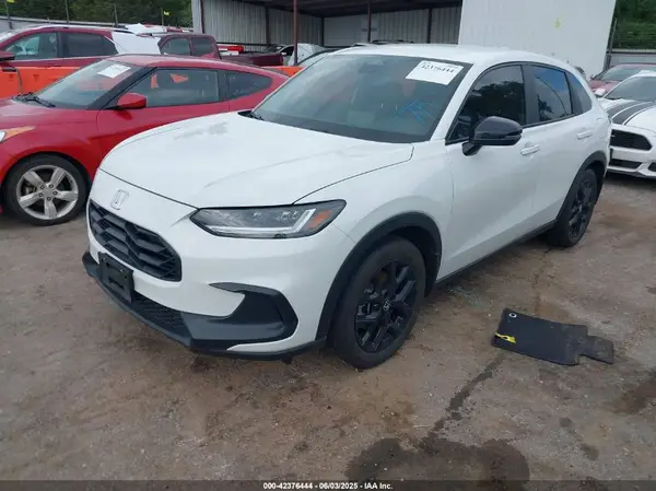 3CZRZ1H50RM717618 2024 HONDA HR-V - Image 2