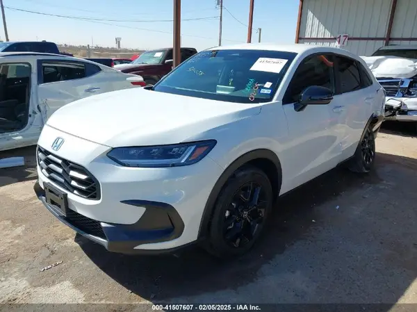 3CZRZ1H50SM711758 2025 HONDA HR-V - Image 2