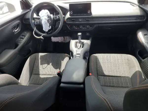 3CZRZ1H53RM704281 2024 HONDA HR-V - Image 8