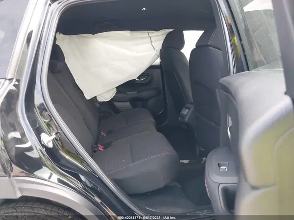 3CZRZ1H53RM707679 2024 HONDA HR-V - Image 8