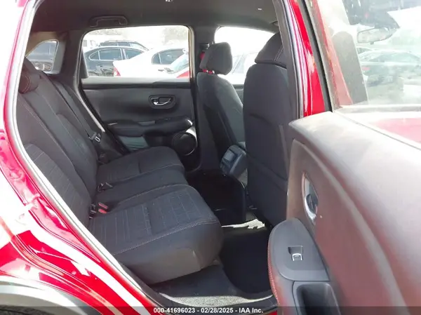 3CZRZ1H53RM746532 2024 HONDA HR-V - Image 8
