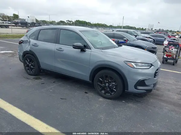 3CZRZ1H54SM729826 2025 HONDA HR-V - Image 1