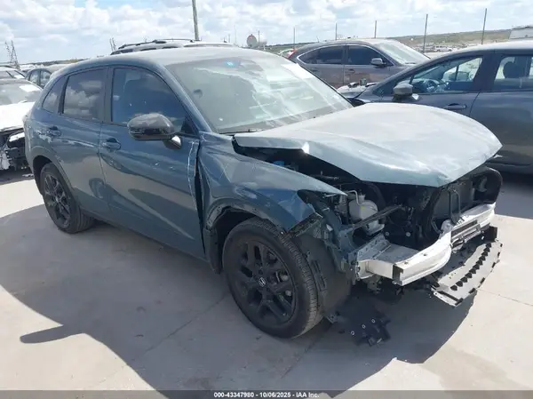 3CZRZ1H56RM708275 2024 HONDA HR-V - Image 1