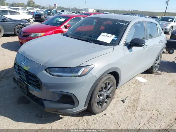 3CZRZ1H56RM748744 2024 HONDA HR-V - Image 2