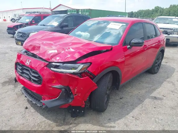 3CZRZ1H57RM726591 2024 HONDA HR-V - Image 2