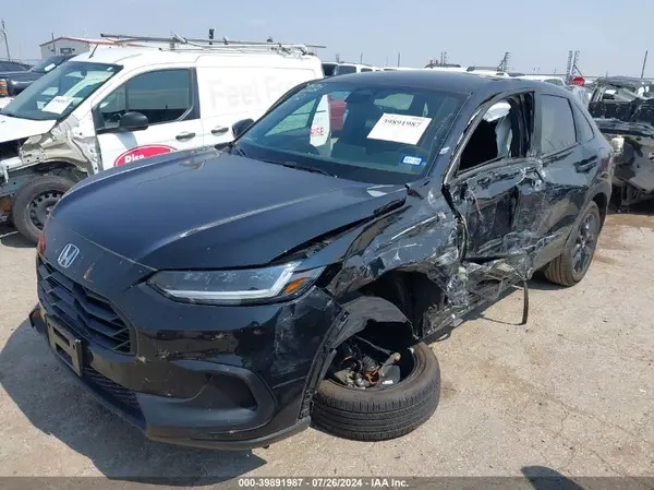 3CZRZ1H57RM736425 2024 HONDA HR-V - Image 2