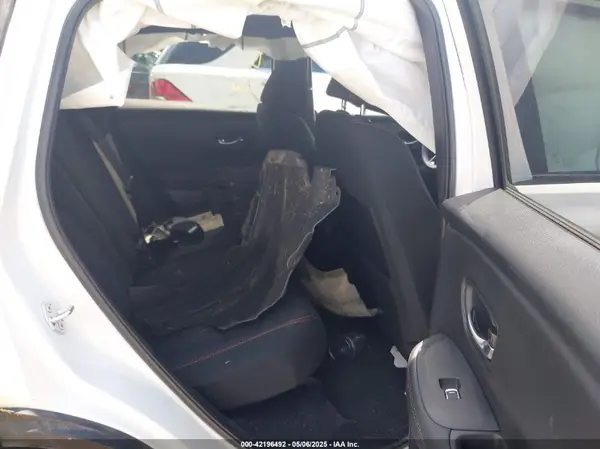 3CZRZ1H57RM761566 2024 HONDA HR-V - Image 8