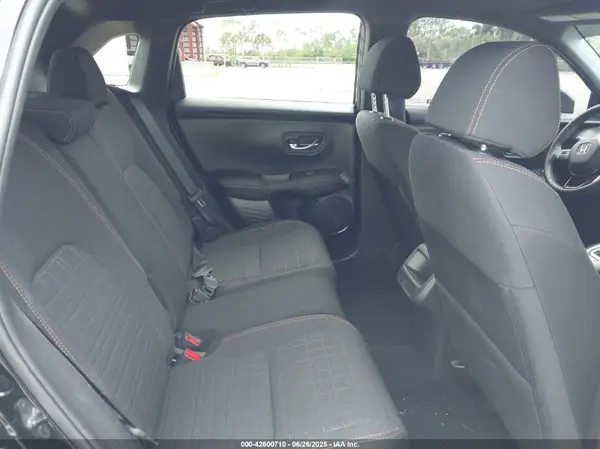 3CZRZ1H59SM748856 2025 HONDA HR-V - Image 8