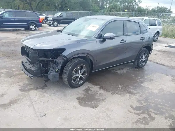 3CZRZ1H72PM7A5920 2023 HONDA HR-V - Image 2