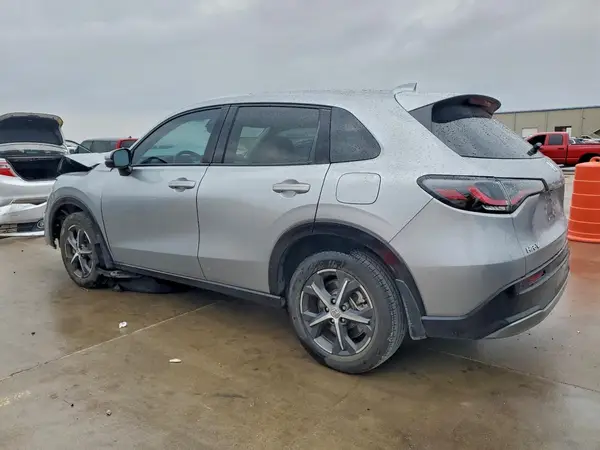 3CZRZ1H72RM718481 2024 HONDA HR-V - Image 2