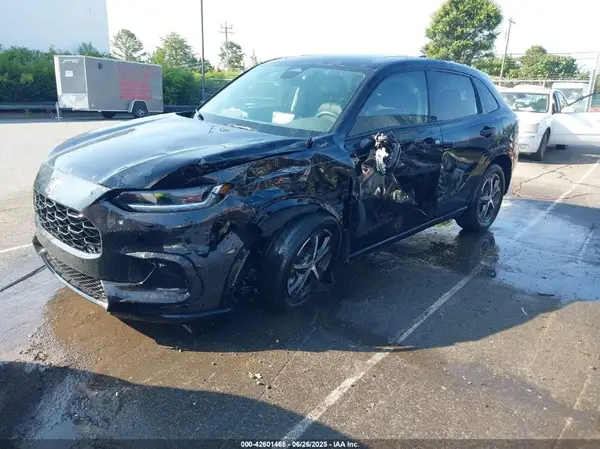 3CZRZ1H73RM718098 2024 HONDA HR-V - Image 2
