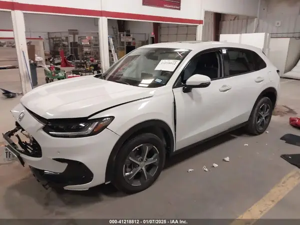 3CZRZ1H74RM704548 2024 HONDA HR-V - Image 2