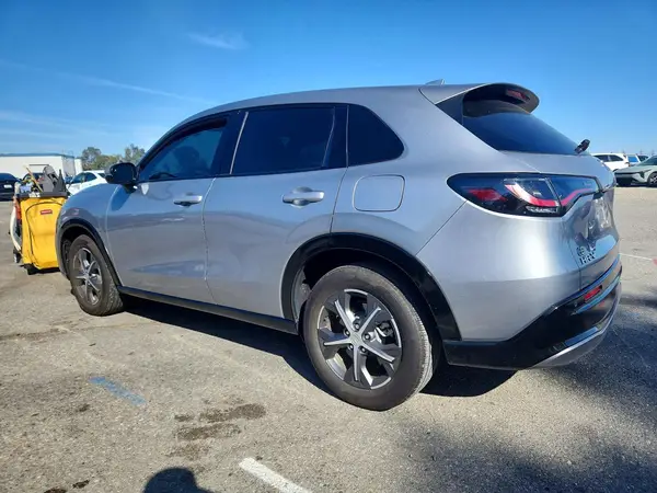 3CZRZ1H74SM733019 2025 HONDA HR-V - Image 2