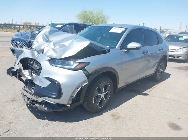 3CZRZ1H77RM731775 2024 HONDA HR-V - Image 2