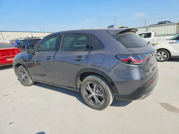 3CZRZ1H77RM737396 2024 HONDA HR-V - Image 2
