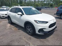 3CZRZ1H7XPM700324 2023 HONDA HR-V