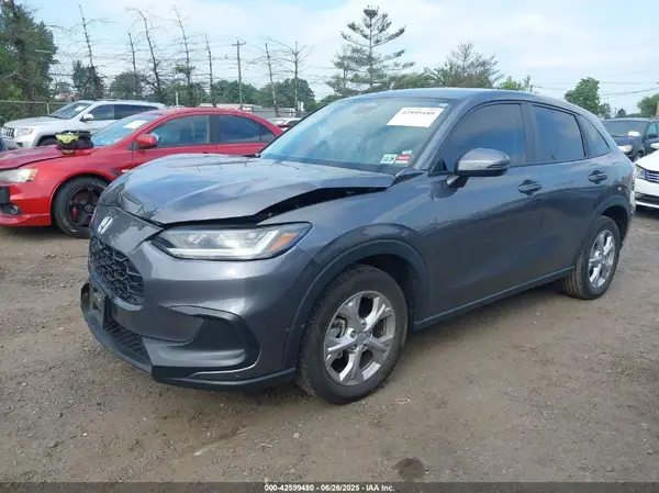 3CZRZ2H30RM736092 2024 HONDA HR-V - Image 2