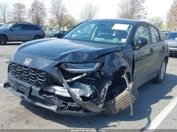 3CZRZ2H30SM715751 2025 HONDA HR-V - Image 2