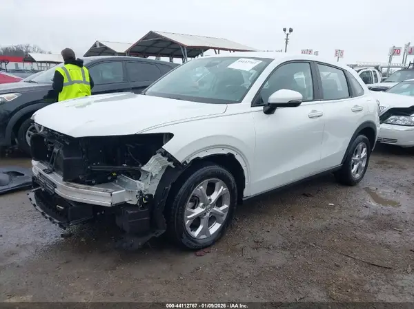 3CZRZ2H31RM704168 2024 HONDA HR-V - Image 2