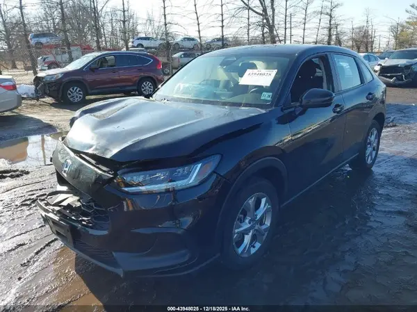3CZRZ2H31RM727384 2024 HONDA HR-V - Image 2